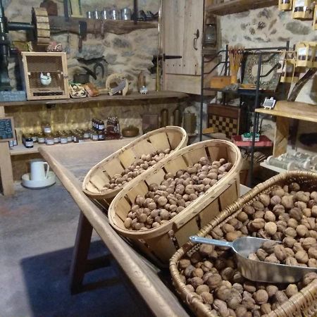 La Ferme Les Mamours La Bastide-l'Eveque ภายนอก รูปภาพ