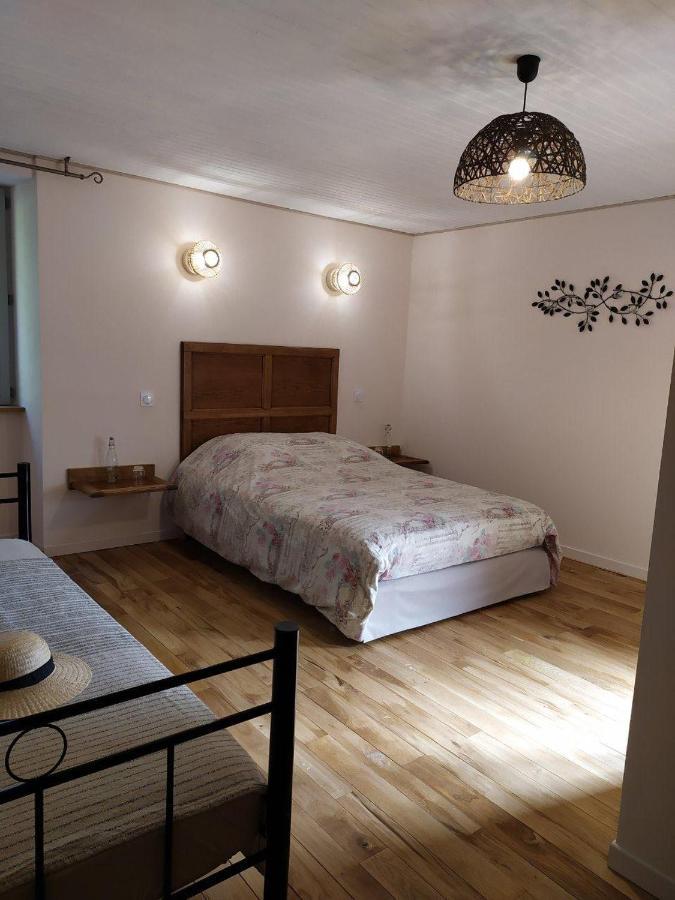 La Ferme Les Mamours La Bastide-l'Eveque ภายนอก รูปภาพ